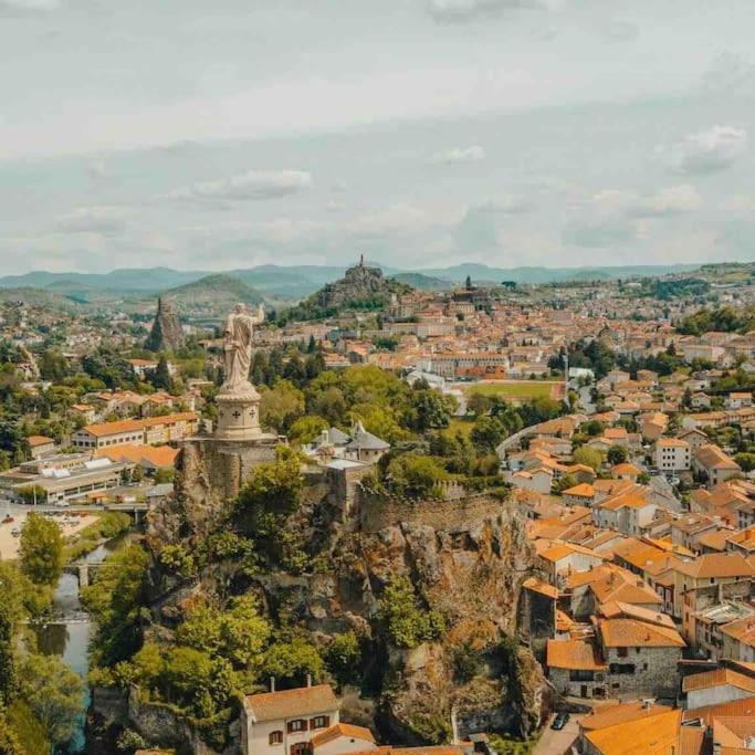 Maison Atypique - Centre Historique - Puy En Velay Le Puy-en-Velay Exteriör bild